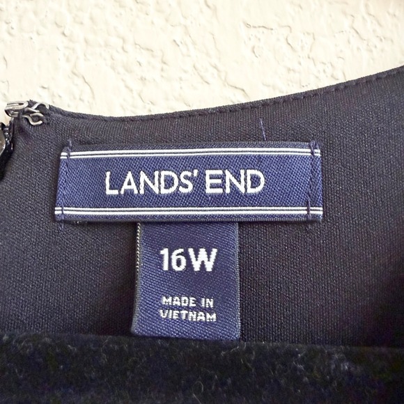 Lands End Womens Black Velvet V-Neck Fit Flare Dress 16W Holiday Formal - Picture 3 of 9